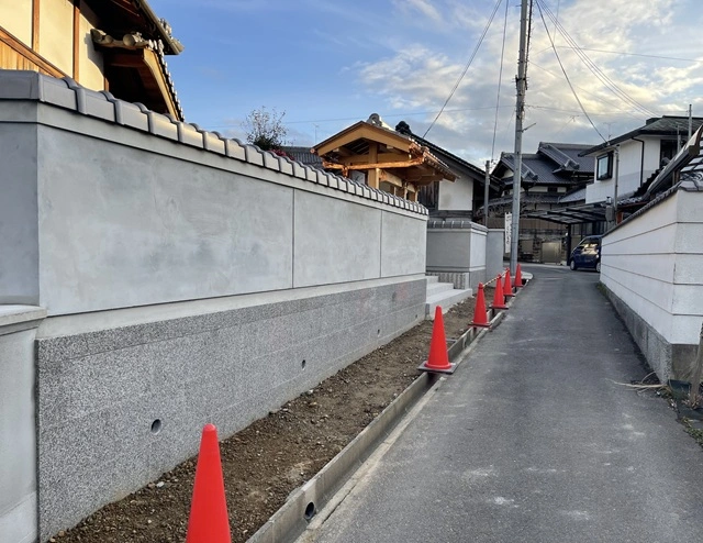 M様　建設工事(外壁の張り石工事)